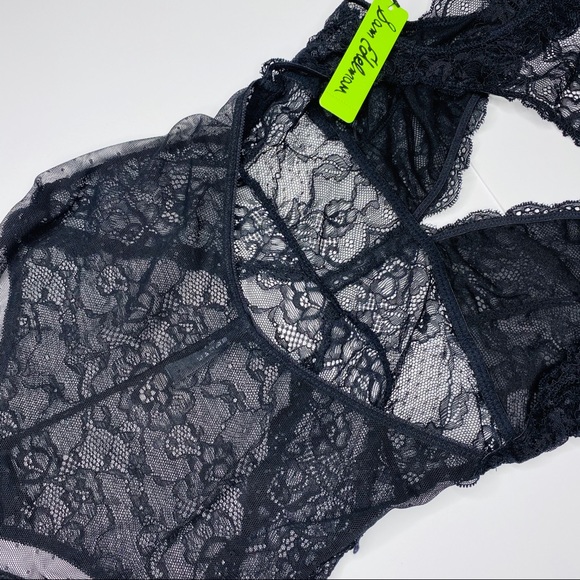 NWT! Sam Edelman Cap Sleeve Lace Bodysuit! - Picture 7 of 10